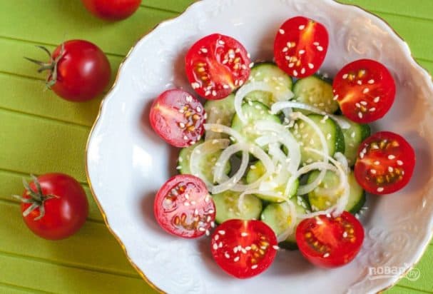 Tomato and cucumber salad