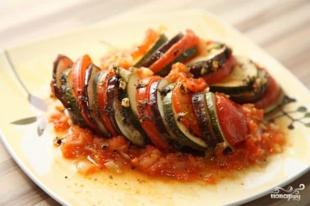 Eggplants with zucchini and tomatoes
