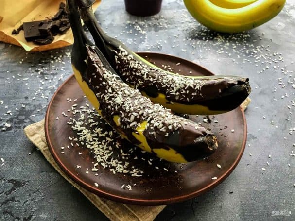 Baked bananas with chocolate