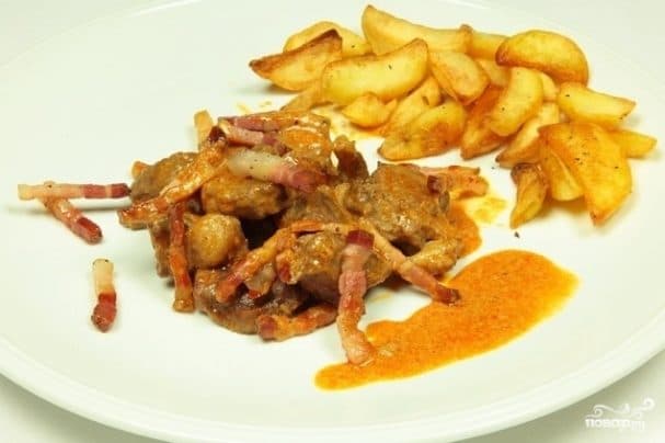Lamb stewed in sauce