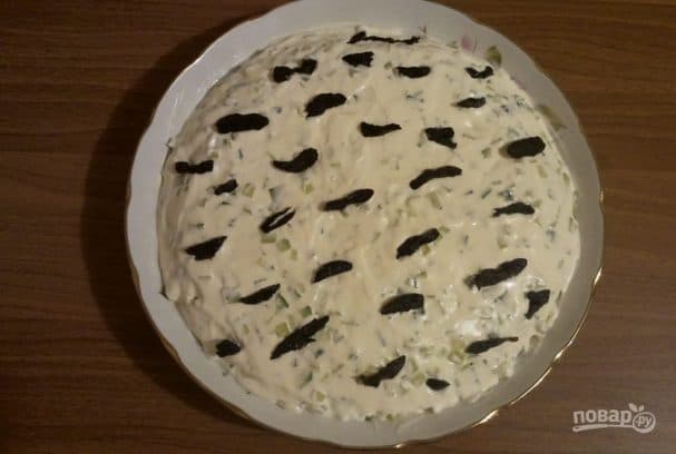 (салат із чорносливом)