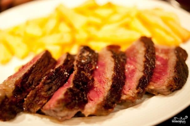 Beefsteak with blood