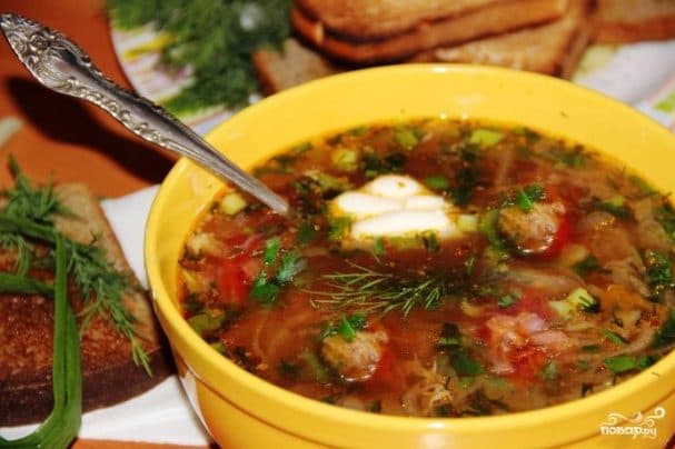 Борщ із тушковкою в мультиварці