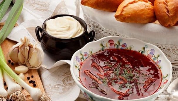 Борщ із шкварками