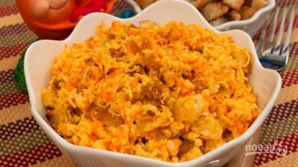 Швидкий салат із сухариками