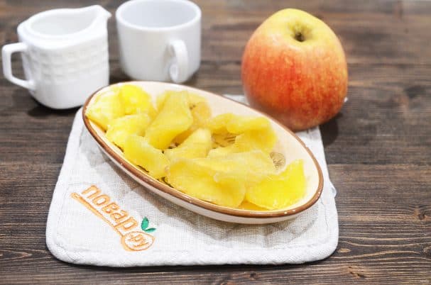 Apple candied fruit