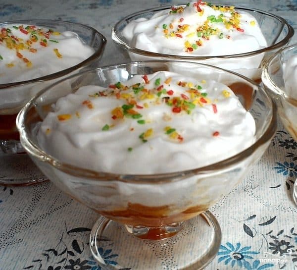 Десерт із білка