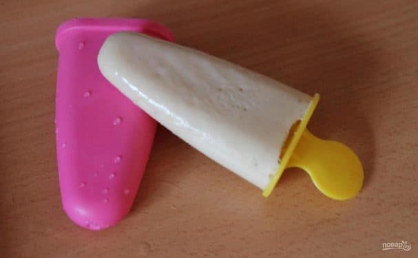 Dietary dessert made from bananas