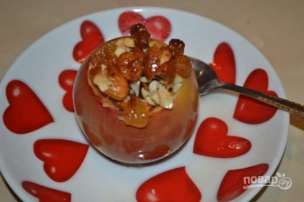 Фаршированные яблоки с медом
