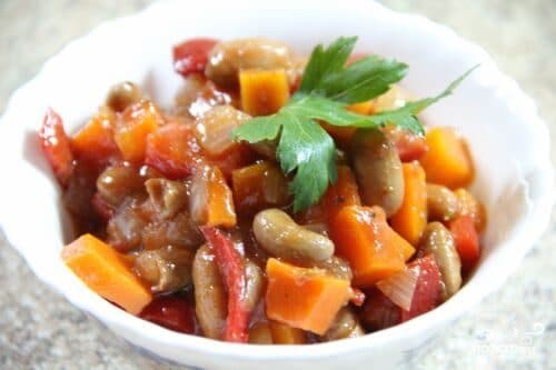 Квасоля з овочами