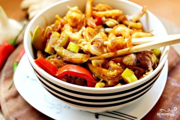 Фунчоза з марской змешанкай