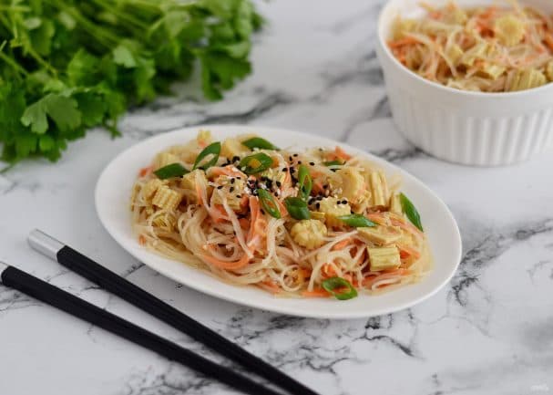 Glass noodles with asparagus