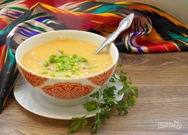 Туркменскі гарохавы суп-пюрэ