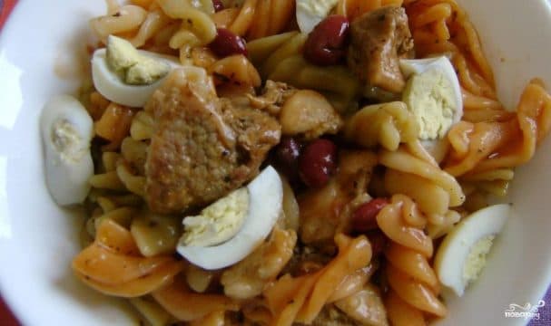 Гарачы салат з сьвінінай