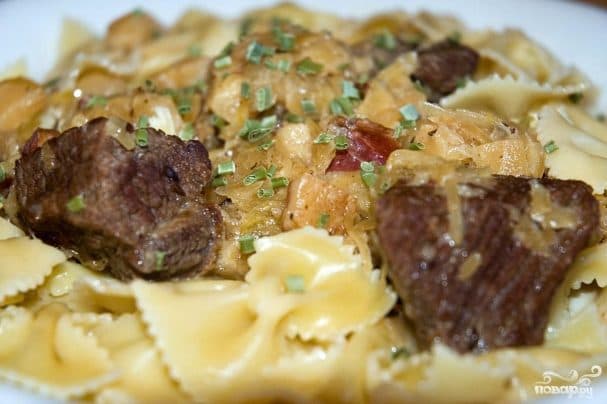 Beef with cabbage