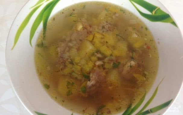 Гречаний суп із свининою