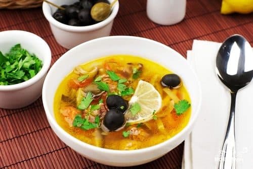 Mushroom solyanka in a multicooker