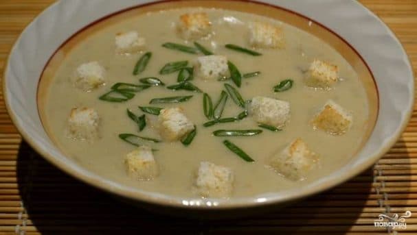 Mushroom puree soup in a multicooker