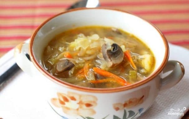 Грибные щи со свежей капустой