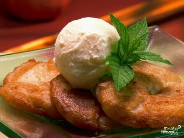 Pears in batter