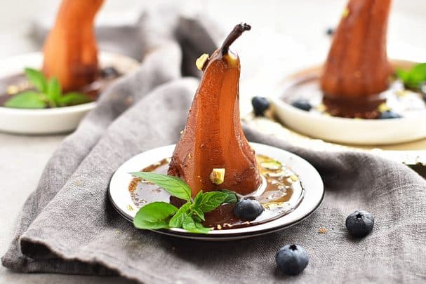 Pears in chocolate sauce