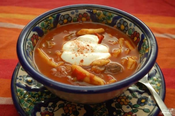Goulash with sour cream