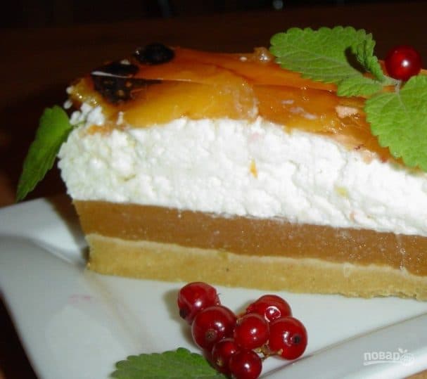 Fruit yogurt cake