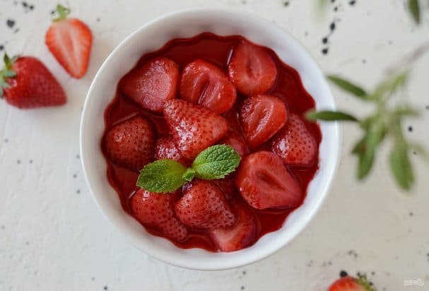 Fried strawberries