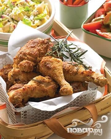 Fried chicken with rosemary