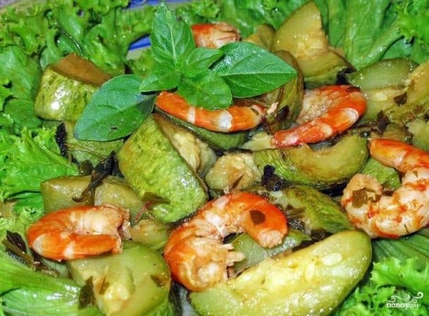 Кабачки з креветками