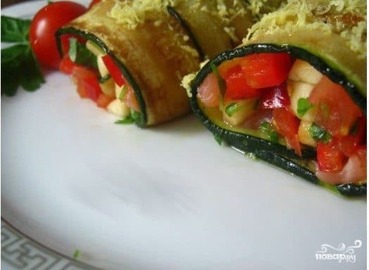 Zucchini with salmon