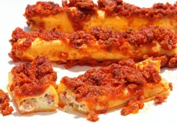 Канеллони по-неаполітанськи