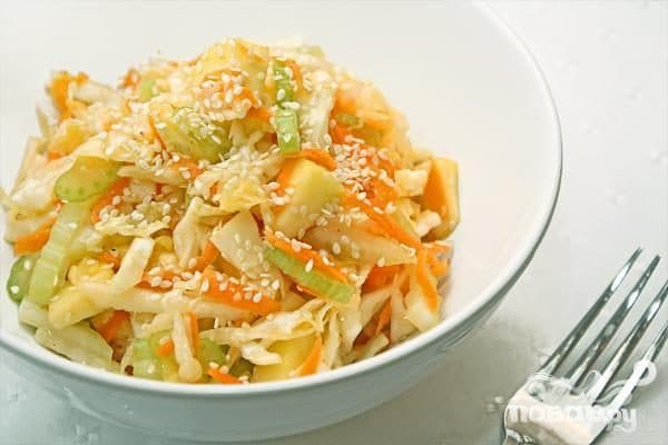 Капустно-овочевий салат