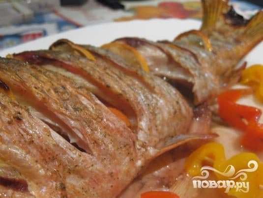 Carp in garlic sauce