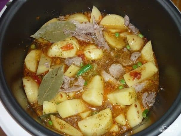Картофель з гароднінай у мультыварцы