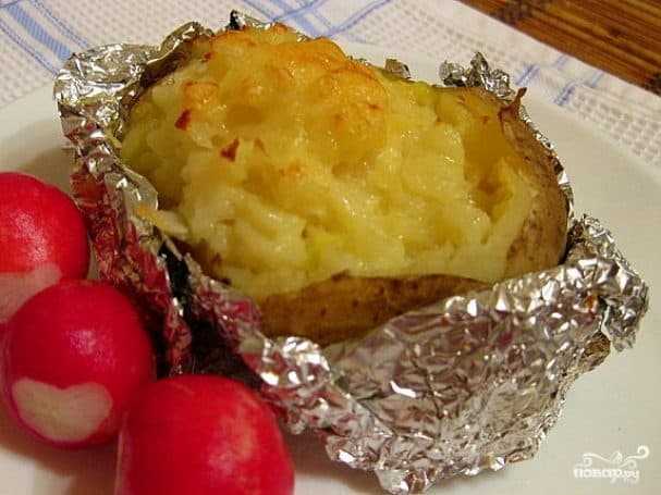 Картошка ў фальзе з сырам