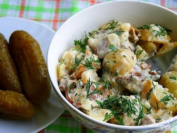 Potatoes in cream in the oven