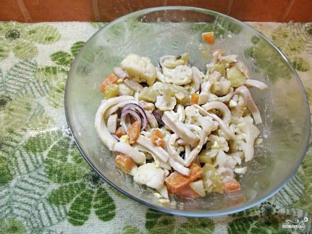 Картопляны салат з кальмарамі