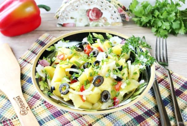 Potato salad with olives