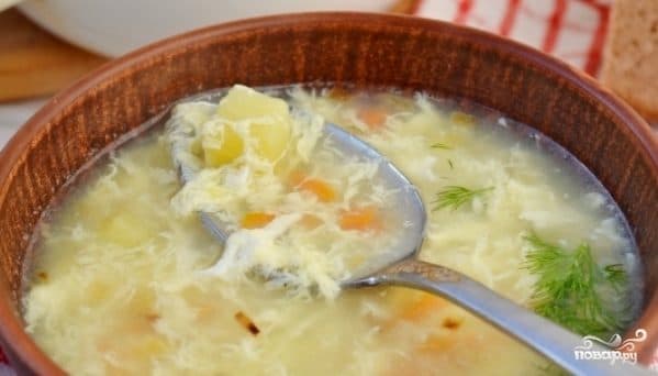 Картофельный суп с яйцом