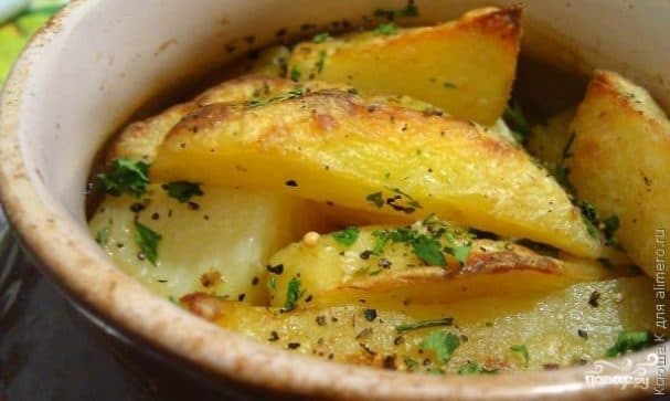 Potatoes with meat in the microwave