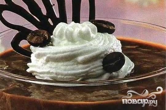 Кавовы жэле з бітымі вяршкамі