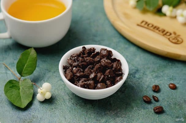 Coffee beans in chocolate
