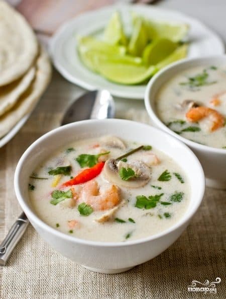 Кокосовый суп с креветками