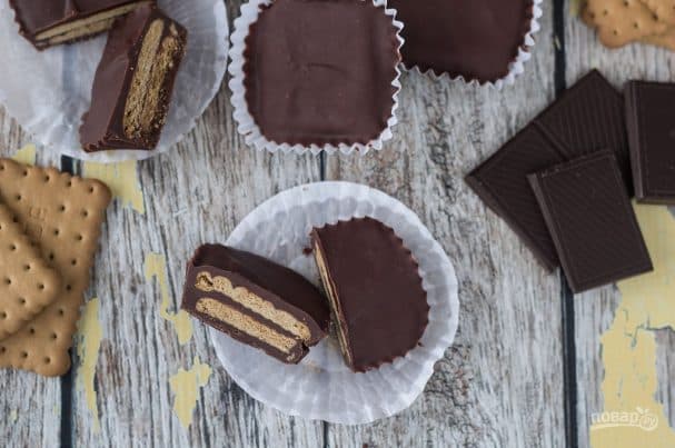 Candy on cookies