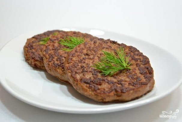 Кацлеты з курнай печанкі