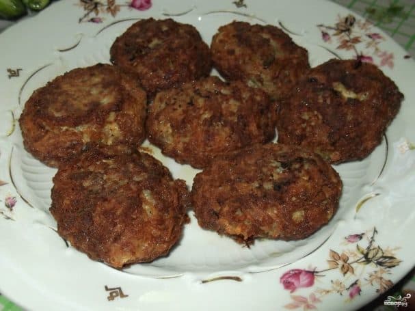 Котлеты из свинины и курицы