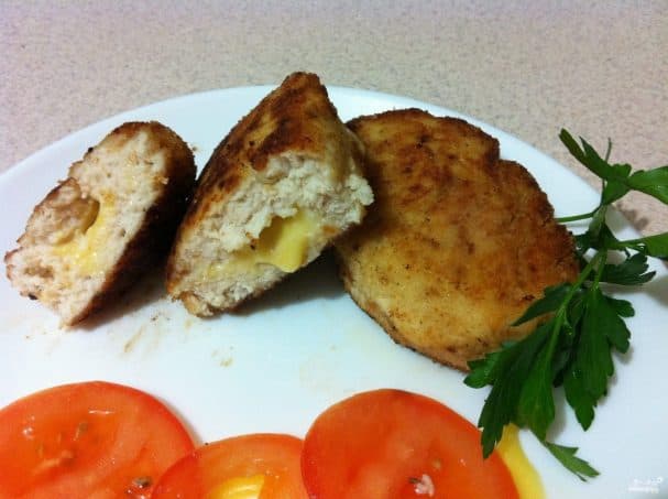 Cutlets with mushrooms and cheese