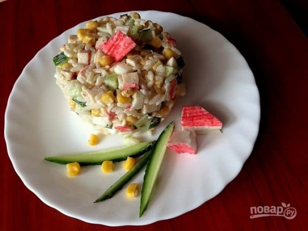 Crab salad with rice