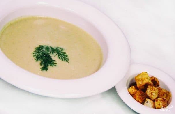 Cream of oyster mushroom soup